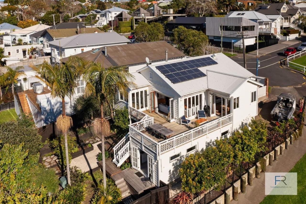 Magnificent Parkside Retreat Holiday home Auckland